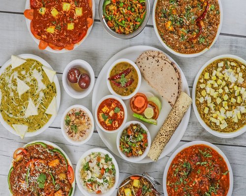 Fresh balanced Indian meal with dal and roti